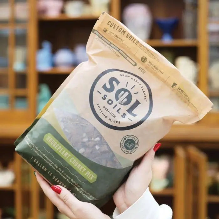 Houseplant Chunky Potting Mix, 1 Gallon by Sol Soils - Image 2
